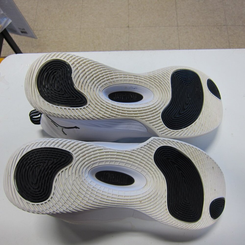 Nike Air Jordan Ultra Fly 2 Men's 13 Black/White Athletic Shoe's 897998-111 - Picture 7 of 9